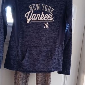 New York Yankees MLB Genuine Merchandise Sweatshirt And Leggings Set
